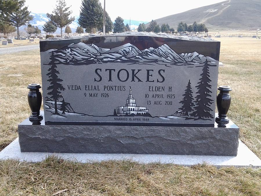 Polished black granite companion memorial, Didericksen Memorial