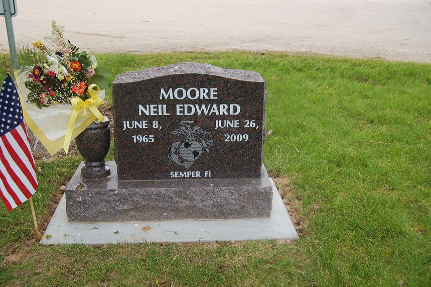 Upright Memorial 8