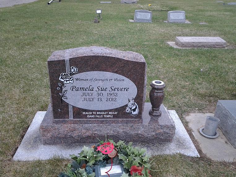 Upright Memorial 12